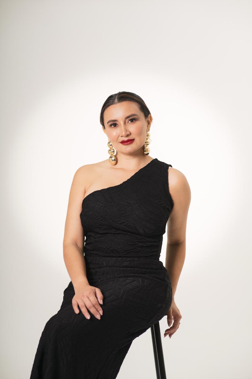 Dra. Lina Aguilar en su retrato profesional